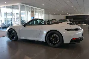 Porsche 992 .2 Carrera GTS Cabriolet | LIFT | HD-Matrix Bild 2