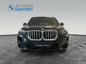 BMW X1 sDrive20i   M Sportpaket HK HiFi DAB LED RFK Bild 2