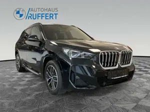 BMW X1 sDrive20i   M Sportpaket HK HiFi DAB LED RFK Bild 3