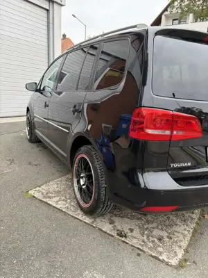 Volkswagen Touran Touran 2.0 TDI DPF BlueMotion Technology Highline Bild 2