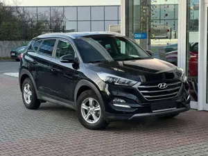 Hyundai TUCSON 1.6T-GDi DCT-7 Intro Edition 4WD *1.Hand*31.650 Km Bild 3
