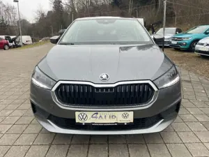 Skoda Fabia 1.0 TSI Ambition*Klima*SHZ*PDC*GRA LED ALU Bild 3