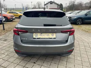 Skoda Fabia 1.0 TSI Ambition*Klima*SHZ*PDC*GRA LED ALU Bild 5