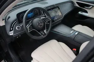 Mercedes-Benz E 300 T e PANORAMA*AHK Avantgarde Advanced Bild 5