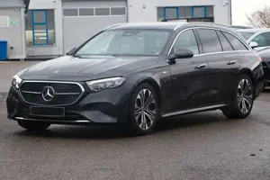 Mercedes-Benz E 300 T e PANORAMA*AHK Avantgarde Advanced Bild 1