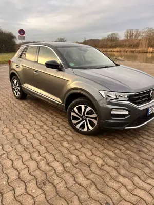 Volkswagen T-Roc Active