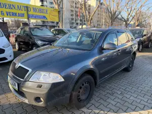 Skoda Octavia Combi Scout 4X4 Bild 1
