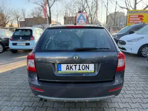 Skoda Octavia Combi Scout 4X4 Bild 4