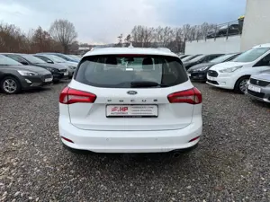 Ford Focus Turnier 1.5 ECOB Cool  Connect/1.Hand/LED Bild 5