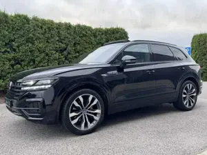 Volkswagen Touareg 3.0 V6 TDI 4Motion DPF Aut. R-Line Bild 5