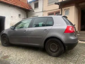 Volkswagen Golf Golf V  5-Türer 1.6 Comfortline