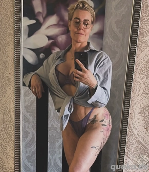 Camsex mit Sportlicher Milf