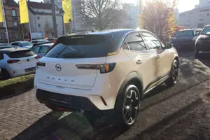 Opel Mokka 1.2T MT6 Ultimate Navi Matrix Sitzhzg Bild 3