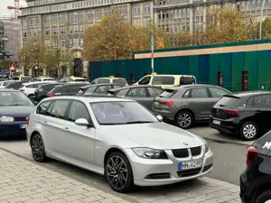 BMW 330 330i Touring Scheckheft, GSD, M+S-R., TÜV 2027