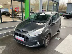 Ford B-Max Titanium mit Panoramadach