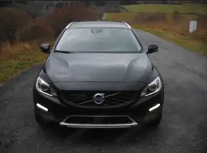 Volvo V60 Cross Country 190 PS -  114000 km Bild 3