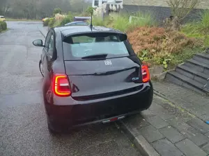 Fiat 500 500 Elektro 500e Action Bild 3