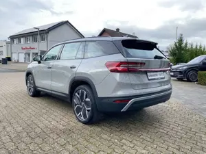 Skoda Kodiaq 2.0 TDI 4x4 Matrix Navi eHK AHK 360° LM20 Bild 3
