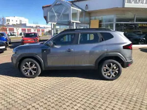Dacia Duster III TCe 130 Expression 4x4 Bild 3