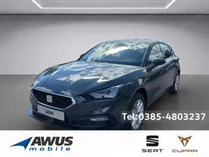 SEAT Leon Road Edition SHZ KAMERA NAVI ACC FACEL. LED
