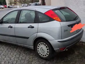 Ford Focus Focus 1.6 Ti-VCT Fun