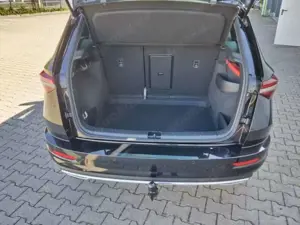 Skoda Karoq KAROQ SPORTLINE 1.5 TSI DSG MATRIX-LED DAB AHZV Bild 3