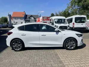 Ford Focus 1.0 EcoBoost Hybrid ST-LINE STYLE Bild 2