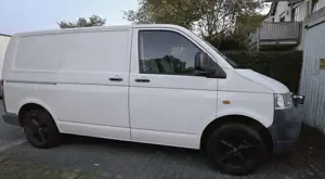 Volkswagen T5 Transporter geschlossener Kastenwagen