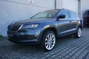 Skoda Karoq 2.0TDI 4x4 DSG AHK Canton Pano Sthz 1.Hand Bild 4