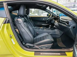 Ford Mustang 5.0 Ti-VCT V8 GT Coupé Automatik Bild 2