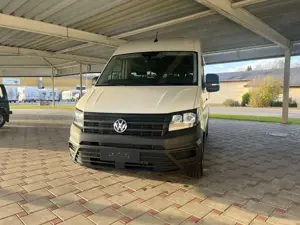 Volkswagen Crafter Kasten 35 behindertengerecht mit Lift