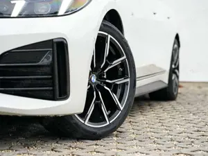 BMW 420 420d Gran Coupe M-Sport 19 AHK GSD ACC KoZg HiFi Bild 3