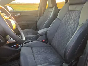 Audi Q4 e-tron 55 e-tron quattro Sportback Sline Bkack Edition