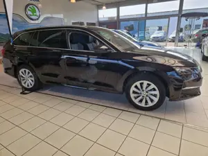 Skoda Octavia Combi Exclusive 1.5 TSI 110 kW mHEV DSG, PDC/Clima Bild 5