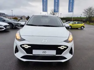 Hyundai i10 1.0 Benzin Select 5-Gang Schaltgetriebe 2WD Bild 3