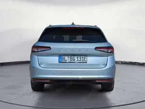 Skoda Superb Selection 1,5 TSI iV 150 kW 6-Gang-DSG *NAVI/HEAD- Bild 4