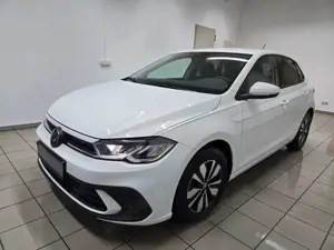 Volkswagen Polo VI Move LED Virtual CarPlay PDC 15" 1.Hand