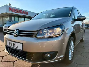 Volkswagen Touran 1.6 TDI Cup Business-Paket NAVI SHZ TEMPO