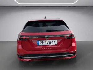 Volkswagen Passat Variant 2.0TDI DSG Elegance AHK Bild 4