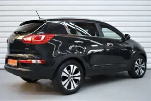 Kia Sportage 2.0 CRDi Spirit Automatik+Navi+Kamera Bild 4