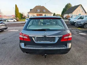 Mercedes-Benz E 200 E T-Modell E 200 CGI BlueEfficiency Bild 5