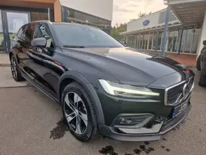Volvo V60 Cross Country B4 Plus (Diesel) AWD Bild 3
