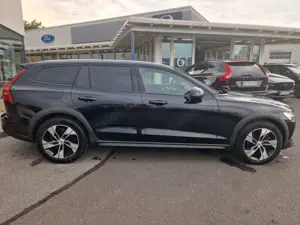 Volvo V60 Cross Country B4 Plus (Diesel) AWD Bild 4