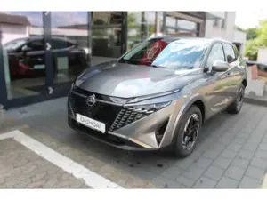 Nissan Qashqai 1.3 DIG-T N-Connecta Winter Komfort Bild 2