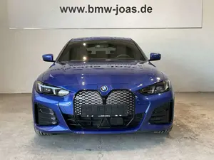 BMW i4 xDrive40 |Anhängerkupplung |Glasdach |Head-Up Disp Bild 2