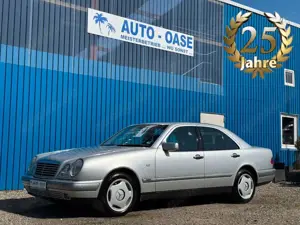 Mercedes-Benz E 280 *Automatik**Xenon*PDC*Klima*