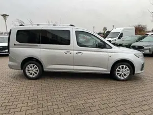 Ford Grand Tourneo 2.0l TDi Titanium Aut. Kam. LED Bild 4