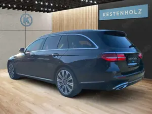 Mercedes-Benz E 400 E 400 d 4M T *EXCLUSIVE*WIDE*MEMO*MASSAGE*SDACH* Bild 4