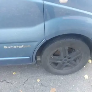 Renault Trafic 2.5 dCi L1H1 Bild 4