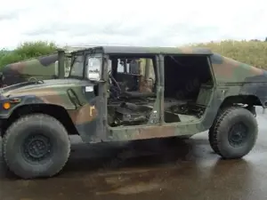 HUMMER H1 Slant Back